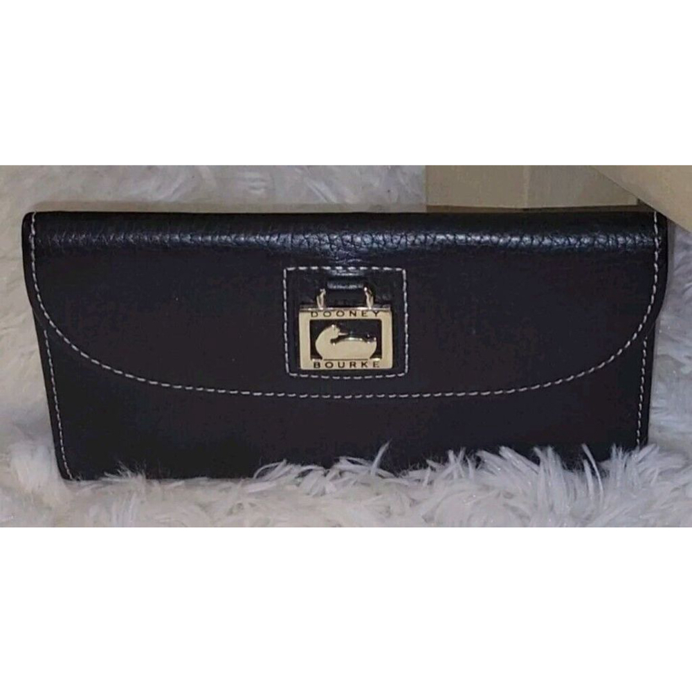 Dooney & Bourke Leather Dillen Continental Wallet Clutch. Pre-owned. Free Ship